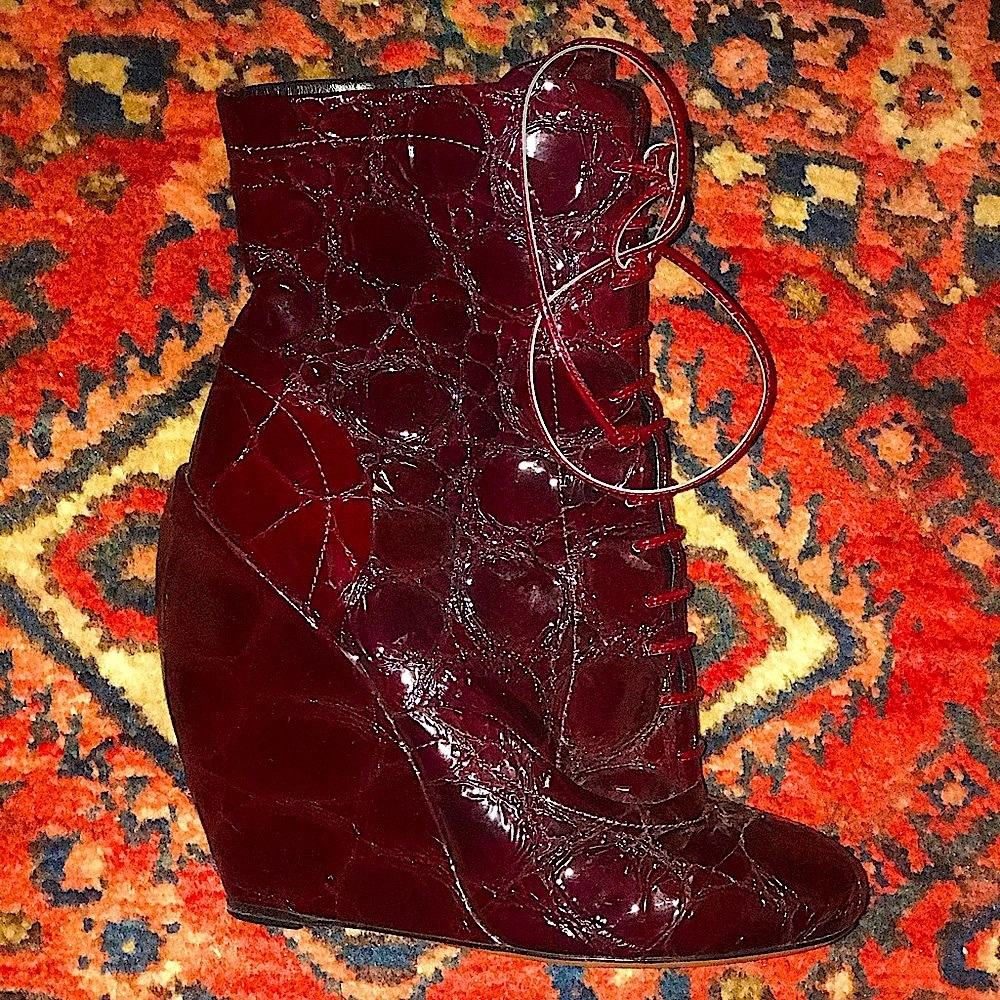 🔥Alaïa patent wedge booties! RARE